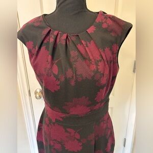 WHBM Sz 8 Medium Stretchy Purple Black dress career party floral